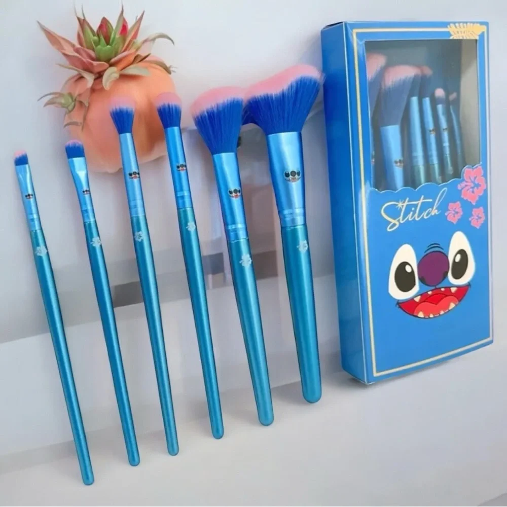 Stitch Makeup Brush 6 Piece Set in Blue with Pink tip